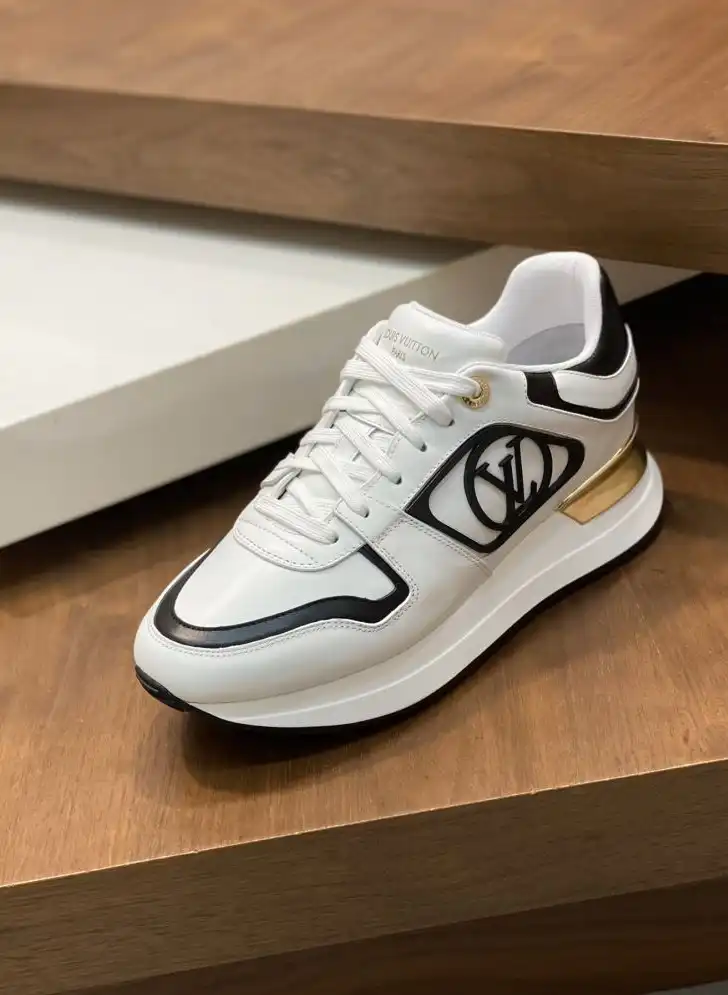 hype Louis Vuitton Sneakers