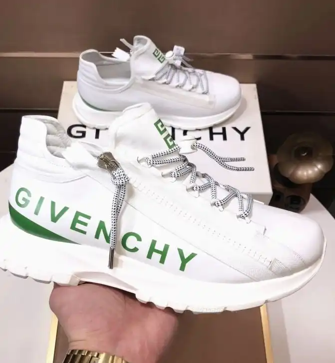 hype Givenchy Sneakers