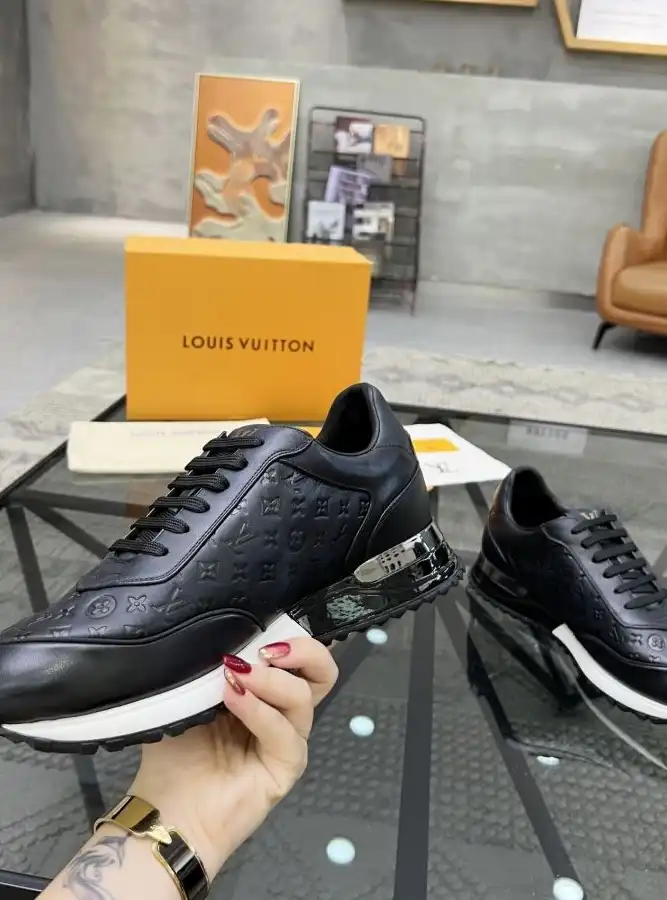 hype Louis Vuitton Sneakers