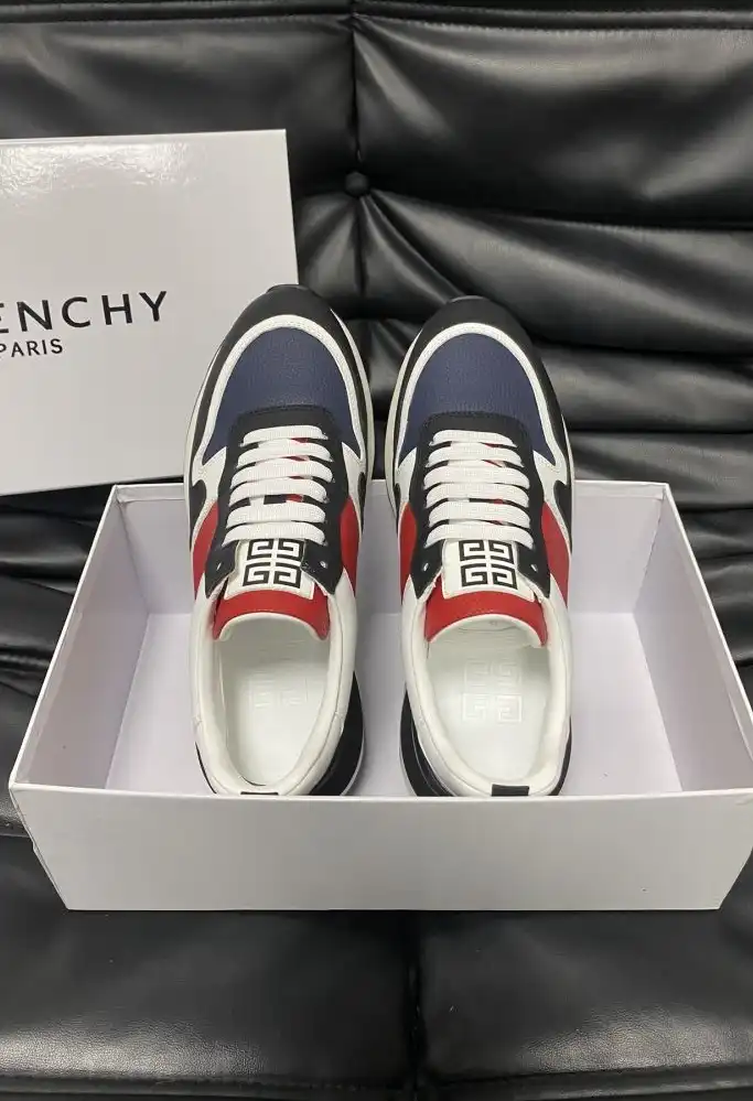 hype Givenchy Sneakers