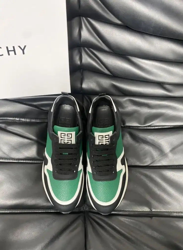 hype Givenchy Sneakers