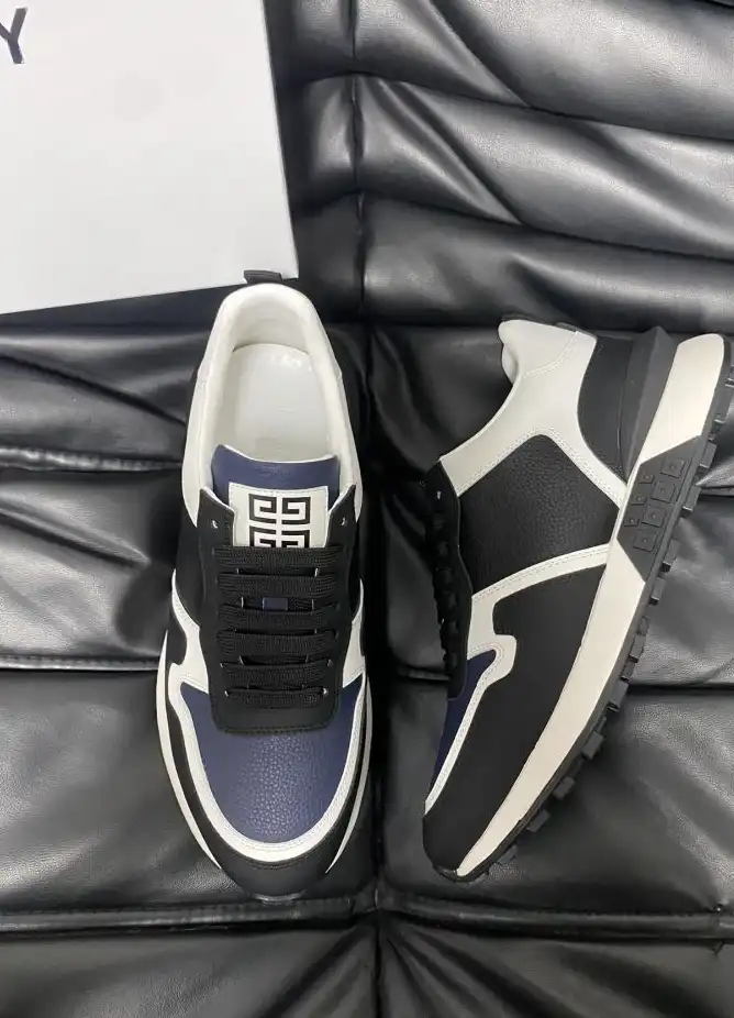 hype Givenchy Sneakers