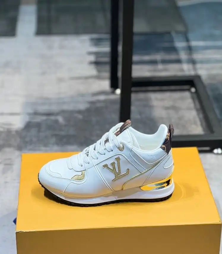 hype Louis Vuitton Sneakers