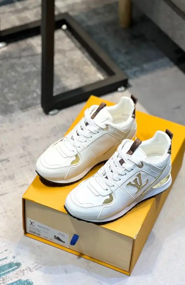 hype Louis Vuitton Sneakers