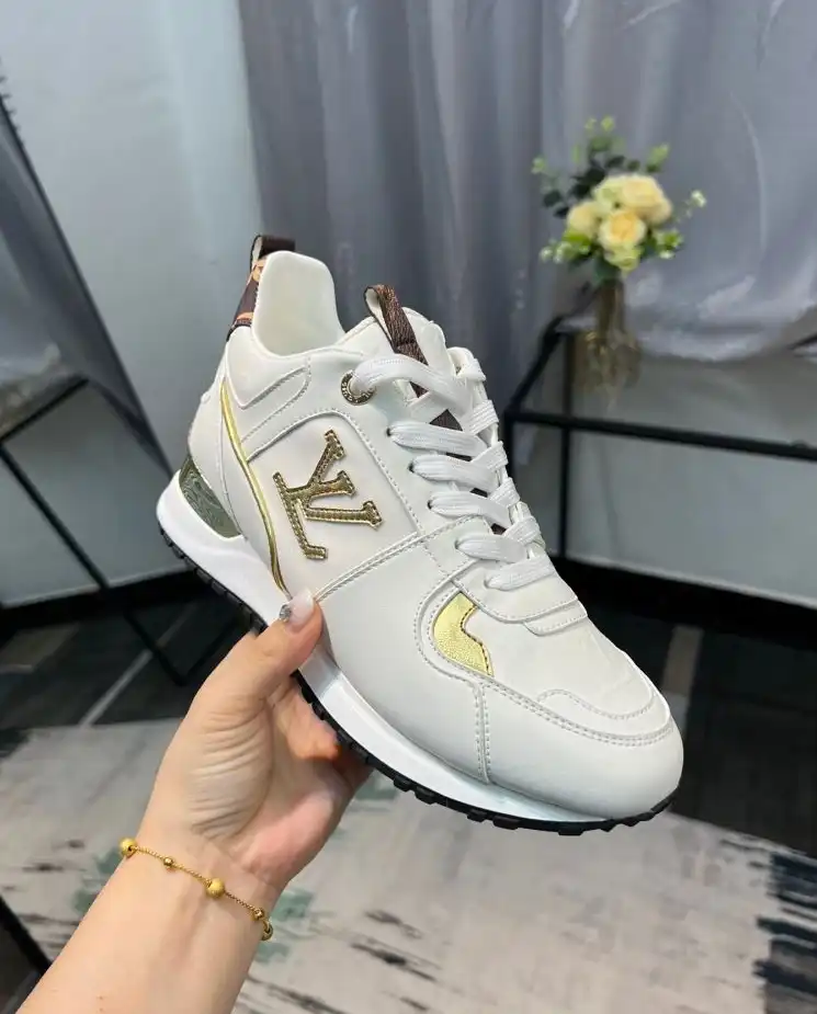 hype Louis Vuitton Sneakers