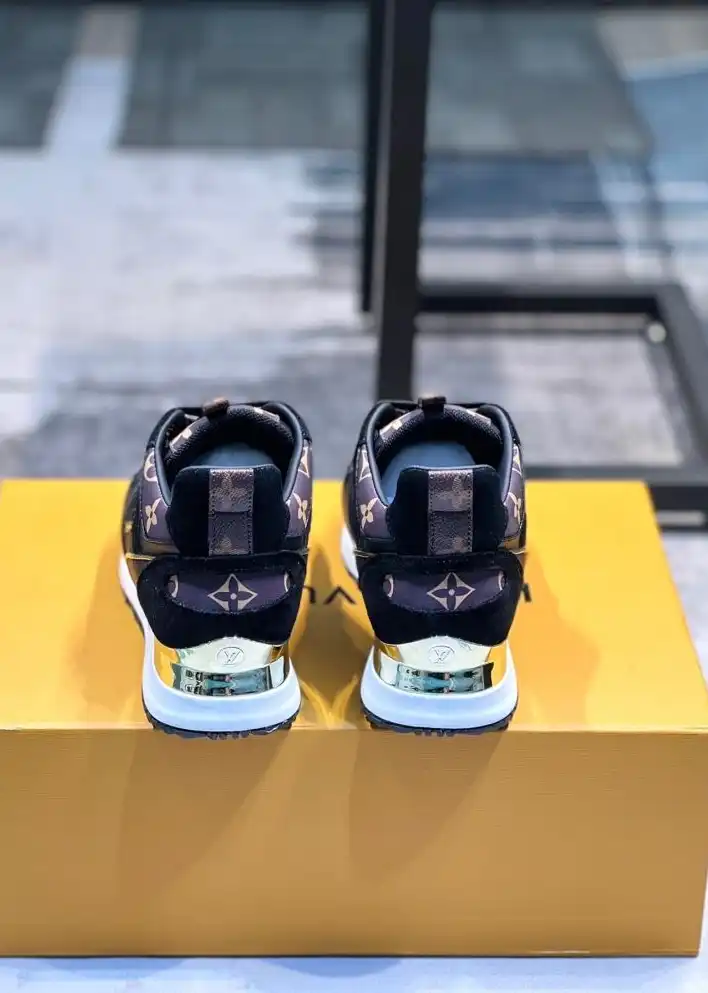 hype Louis Vuitton Sneakers