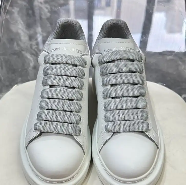 hype Moncler Sneakers