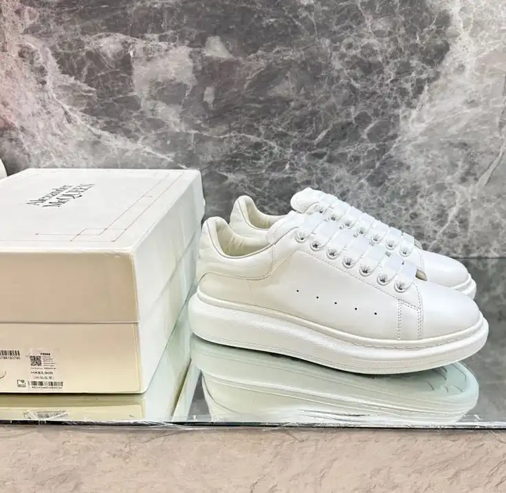 hype Moncler Sneakers