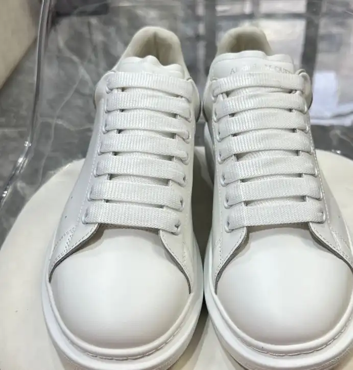 hype Moncler Sneakers