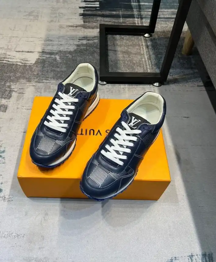 hype Louis Vuitton Sneakers