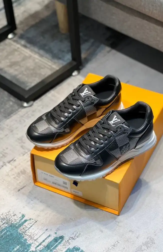 hype Louis Vuitton Sneakers