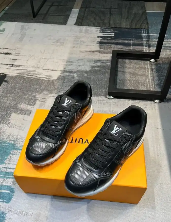 hype Louis Vuitton Sneakers