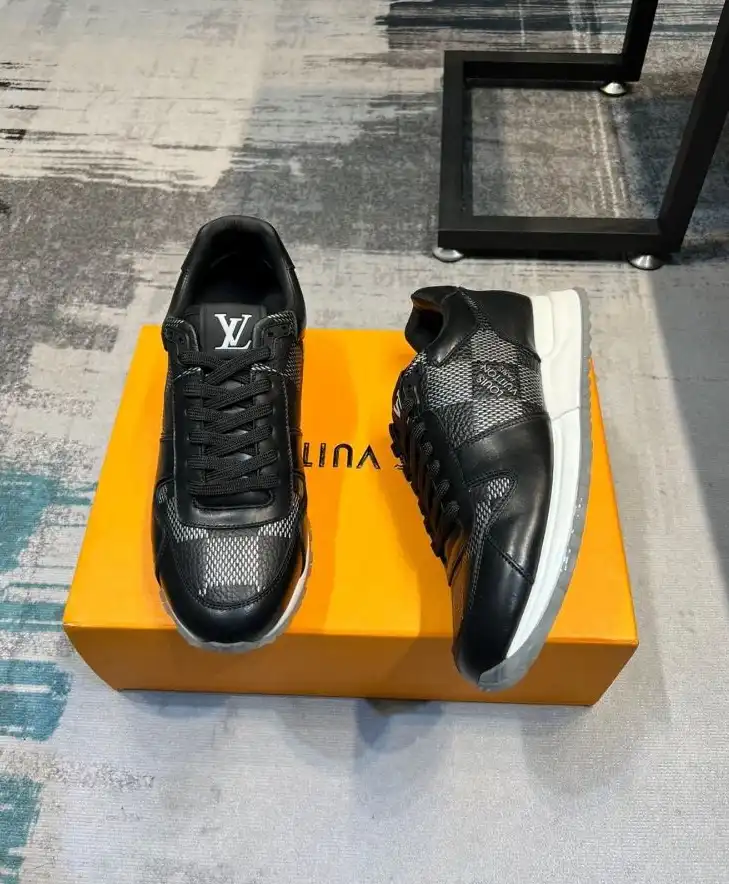 hype Louis Vuitton Sneakers