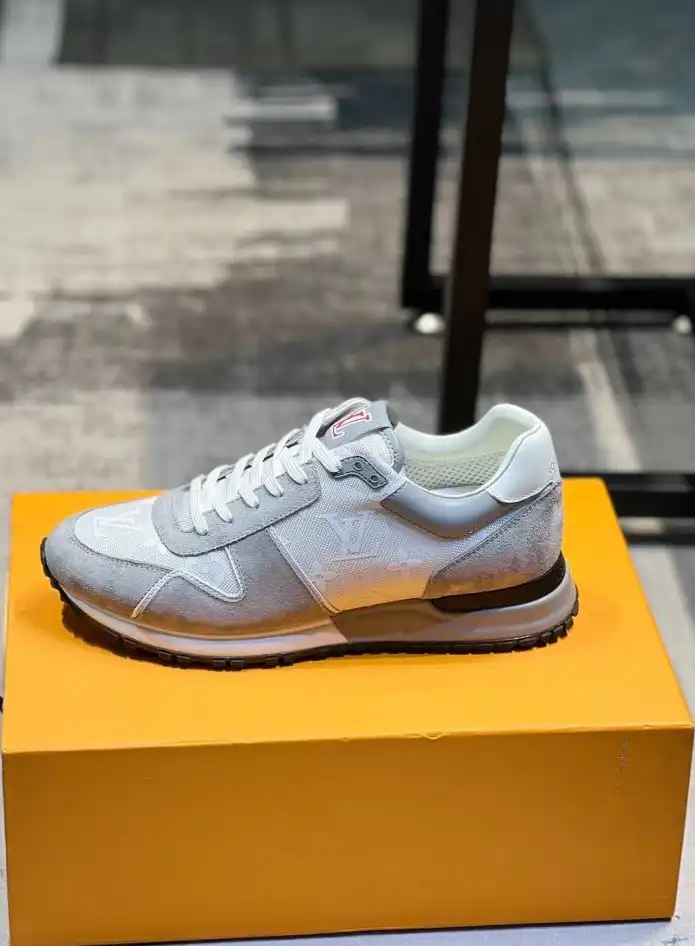 hype Louis Vuitton Sneakers