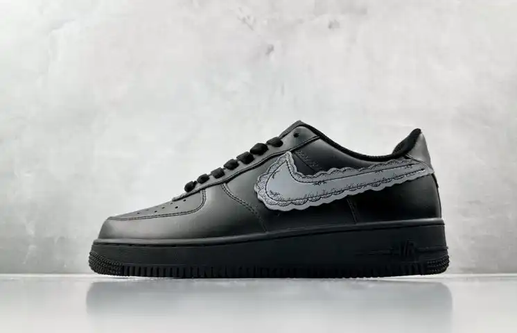 hype Nike Sneakers