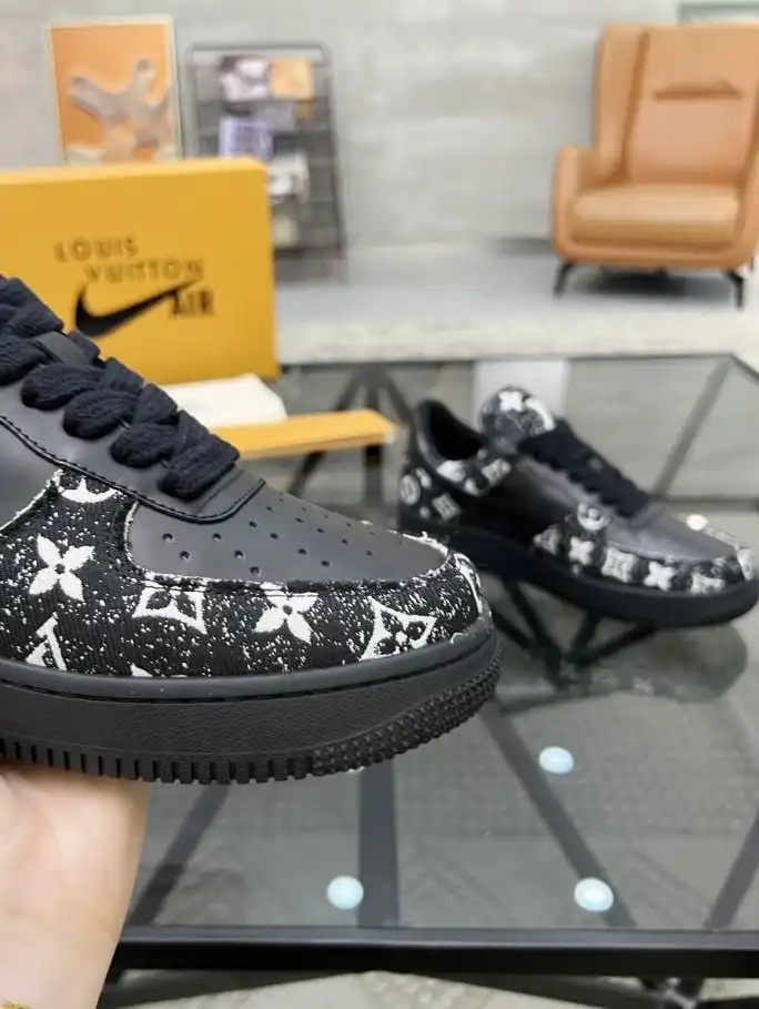 hype Louis Vuitton Sneakers