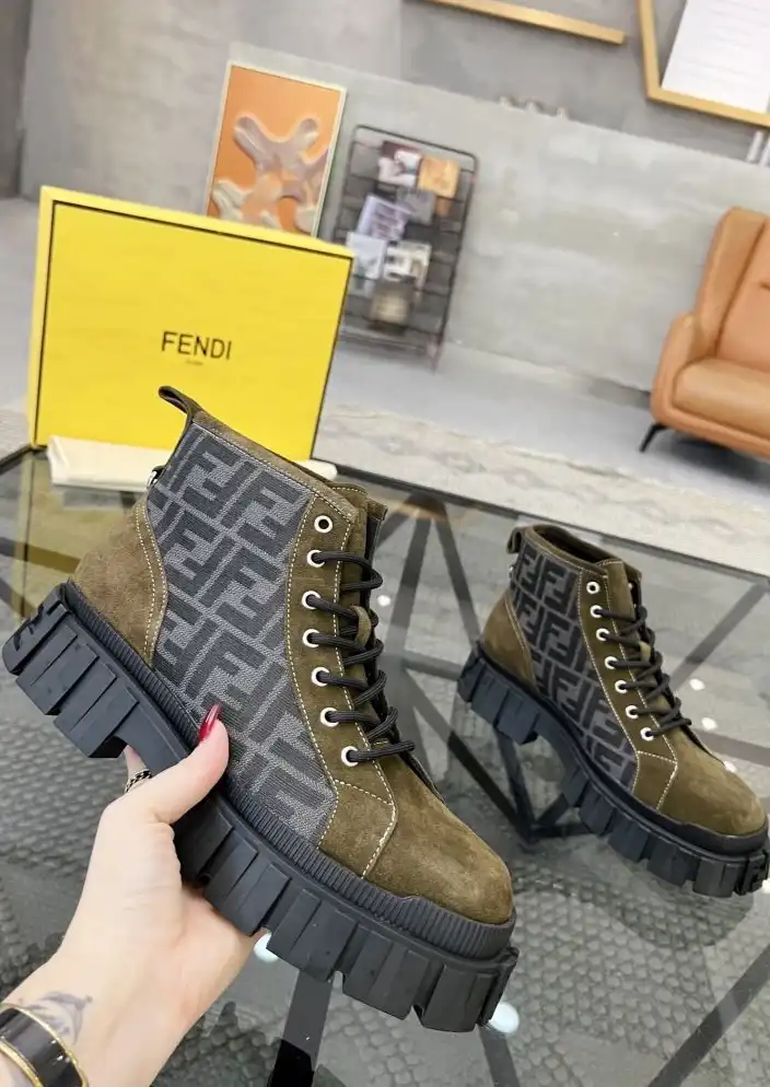 hype Fendi Sneakers