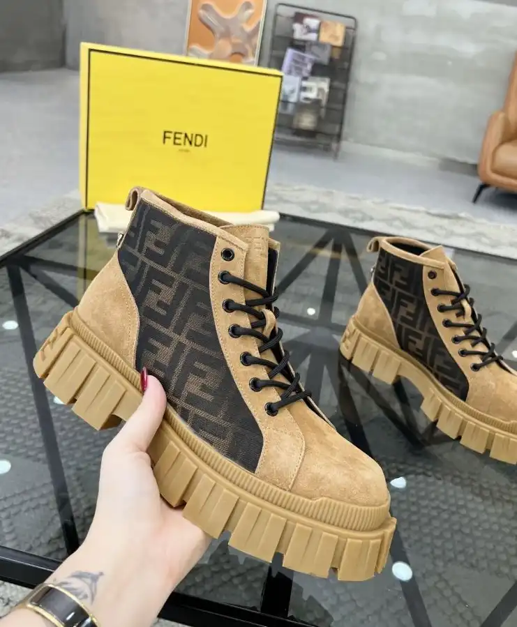 hype Fendi Sneakers