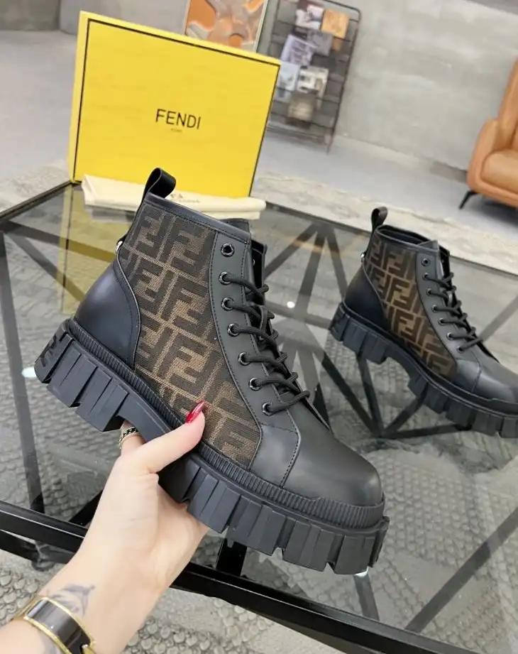 hype Fendi Sneakers