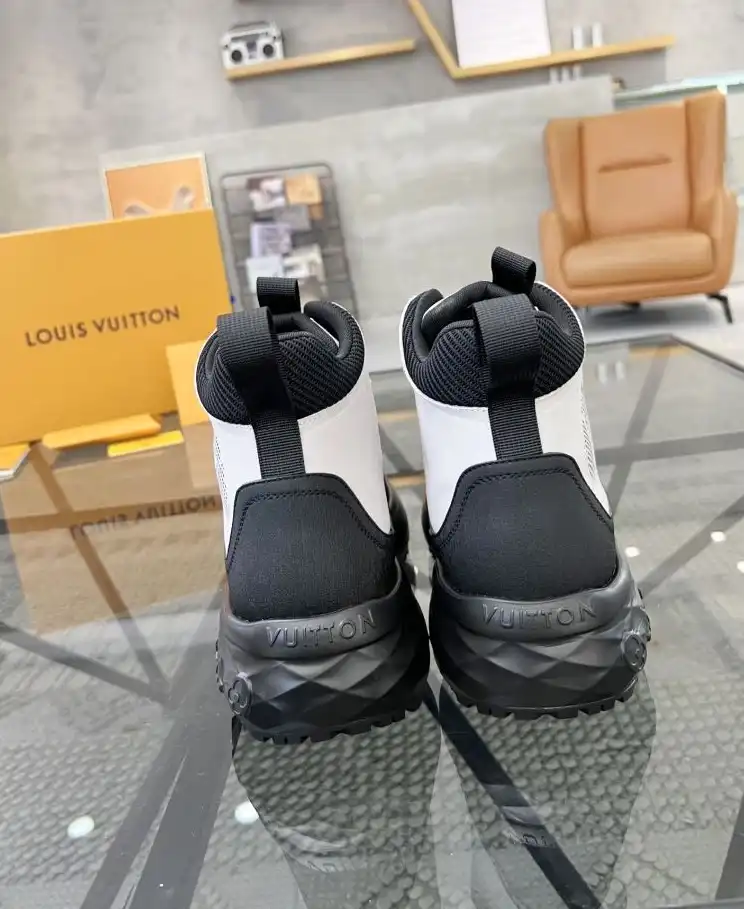 hype Louis Vuitton Sneakers