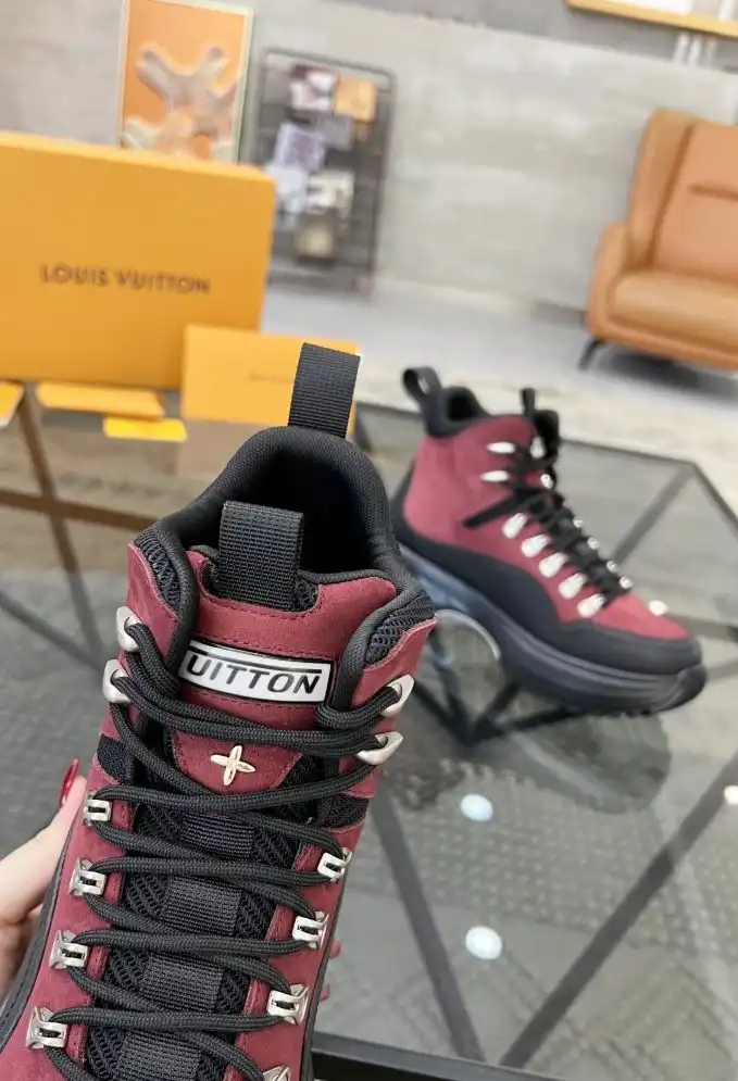 hype Louis Vuitton Sneakers