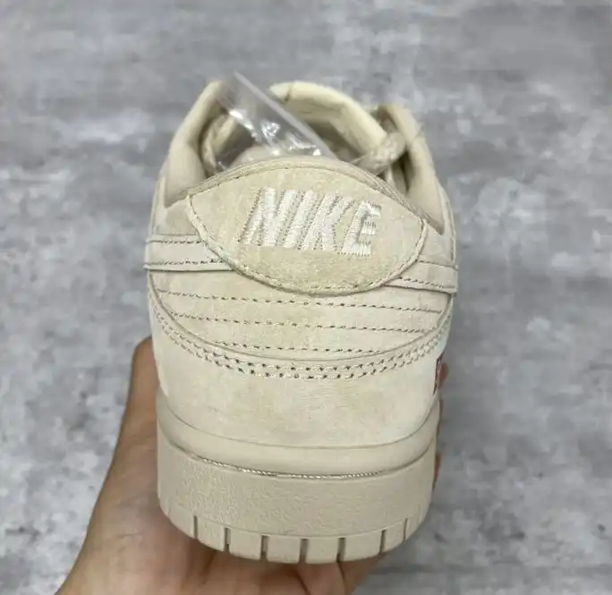 hype Nike Sneakers