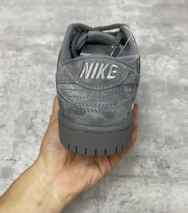 hype Nike Sneakers