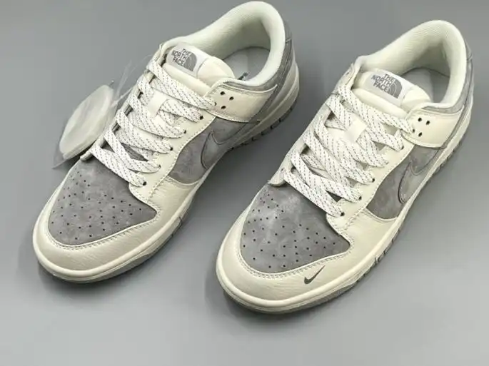 hype Nike Sneakers