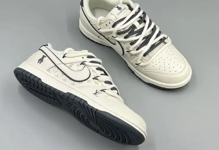 hype Nike Sneakers