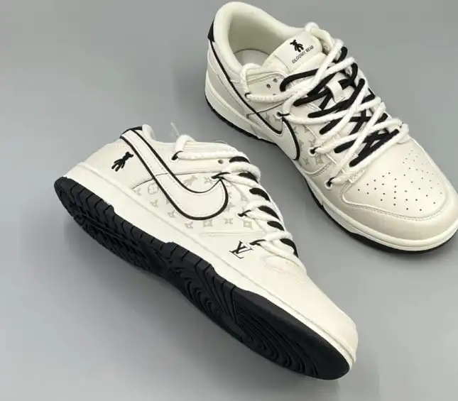 hype Nike Sneakers