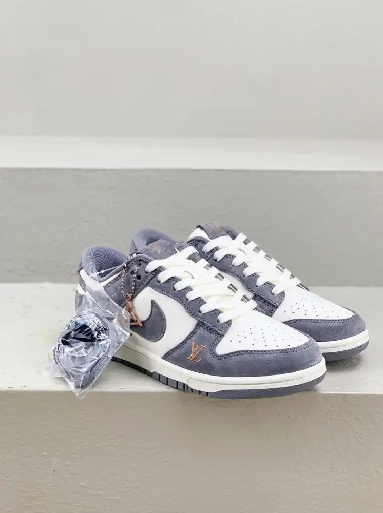 hype Louis Vuitton Sneakers