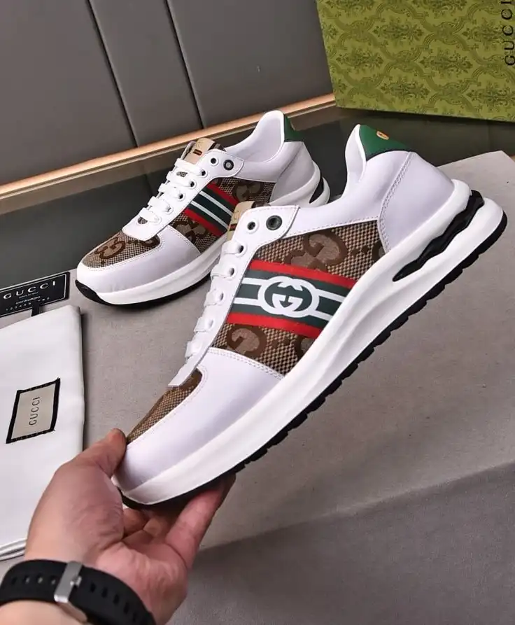 hype Gucci Sneakers