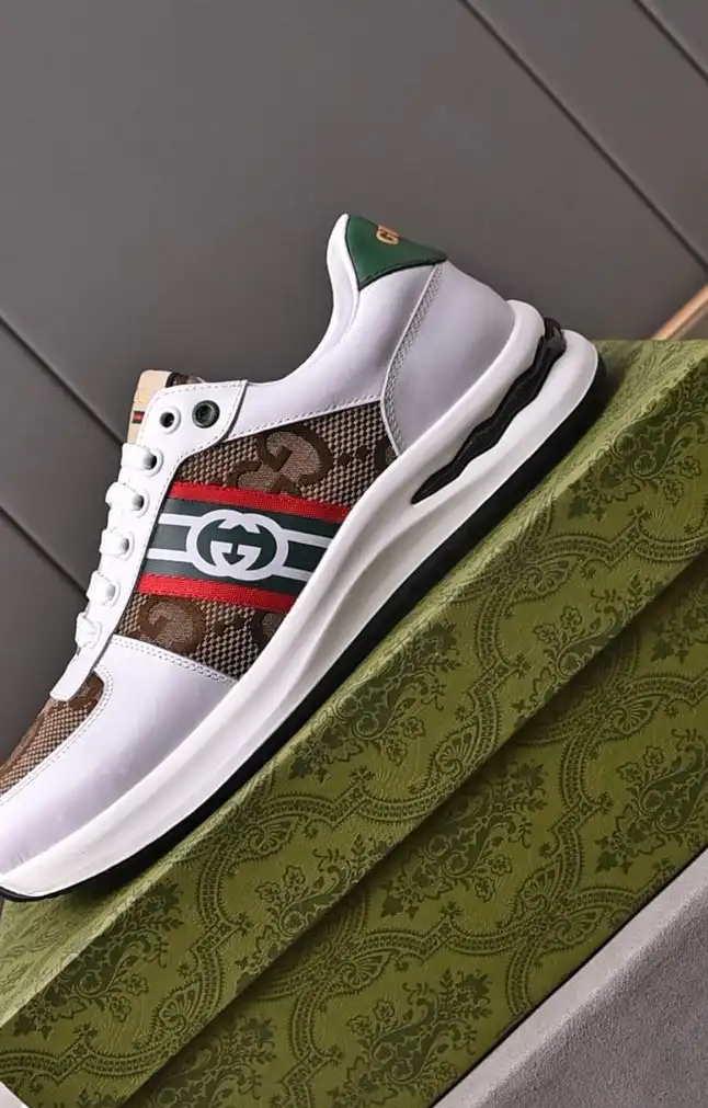 hype Gucci Sneakers