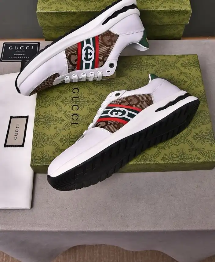 hype Gucci Sneakers