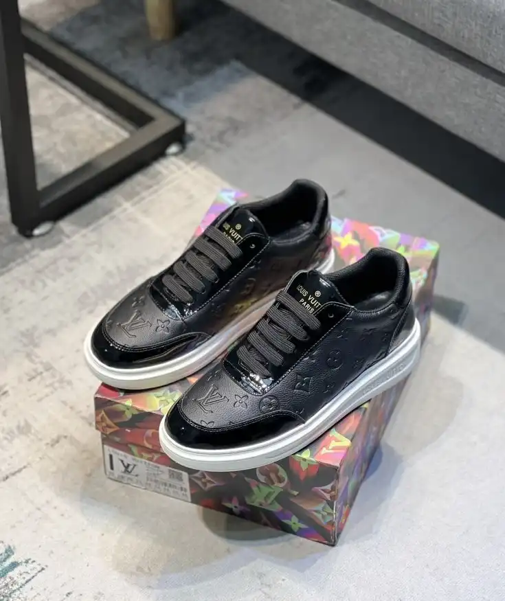 hype Louis Vuitton Sneakers