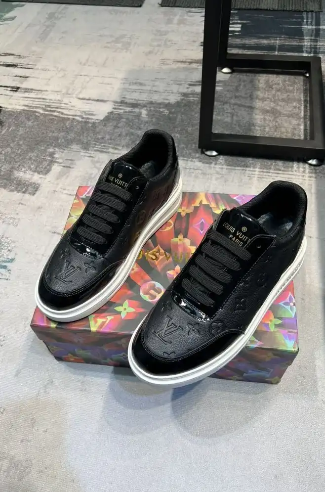 hype Louis Vuitton Sneakers