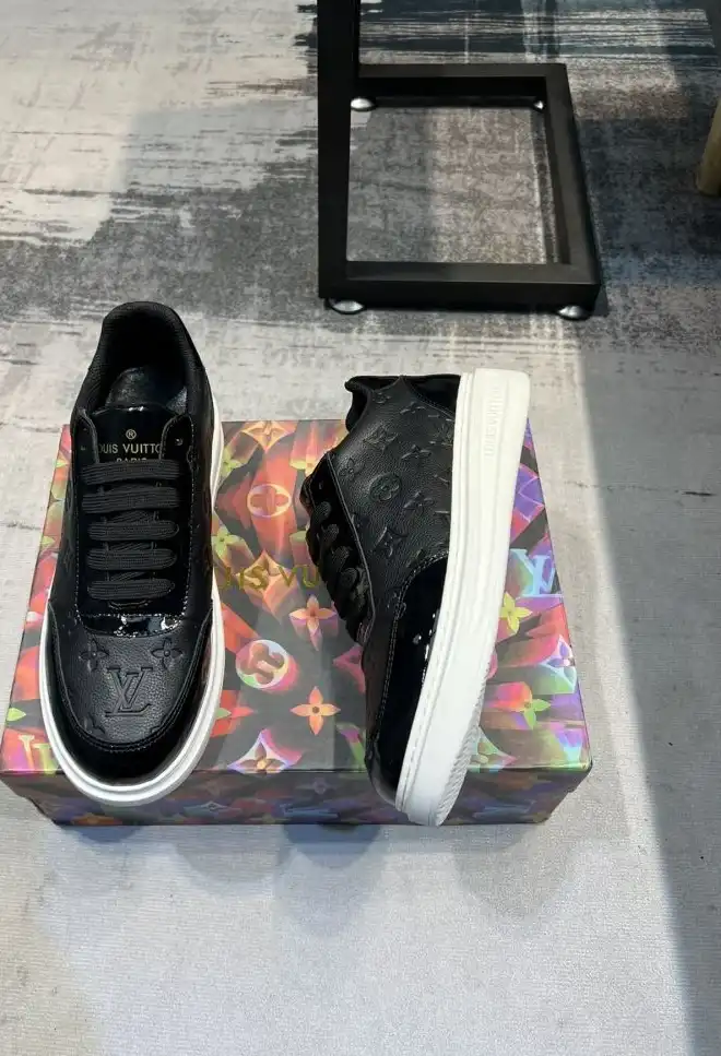 hype Louis Vuitton Sneakers