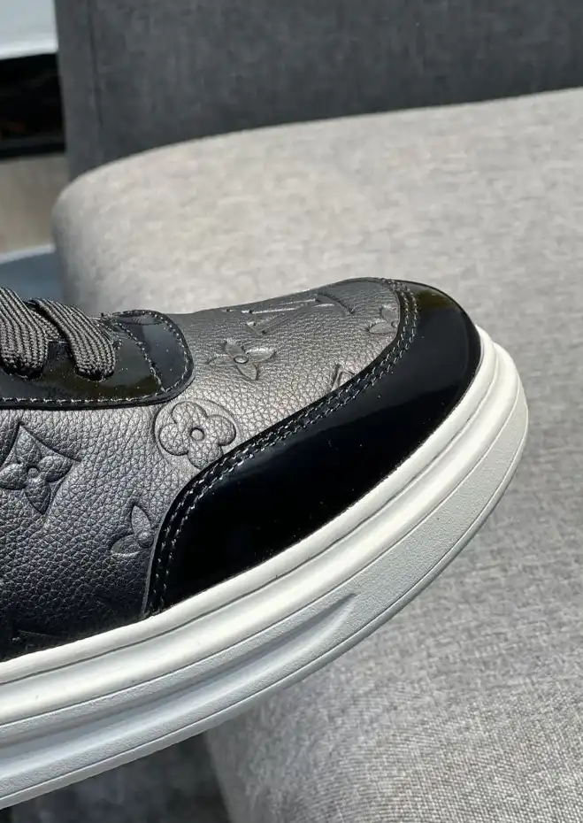 hype Louis Vuitton Sneakers