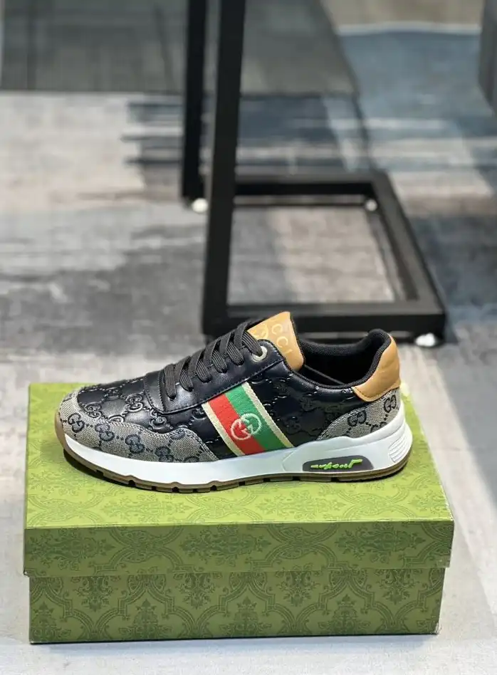 hype Gucci Sneakers