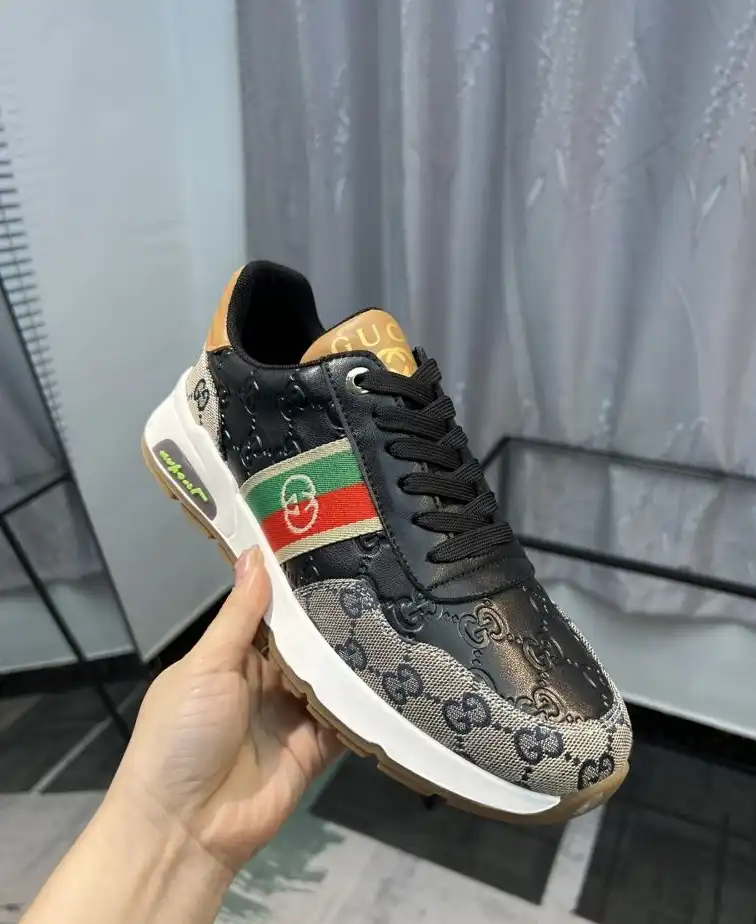 hype Gucci Sneakers