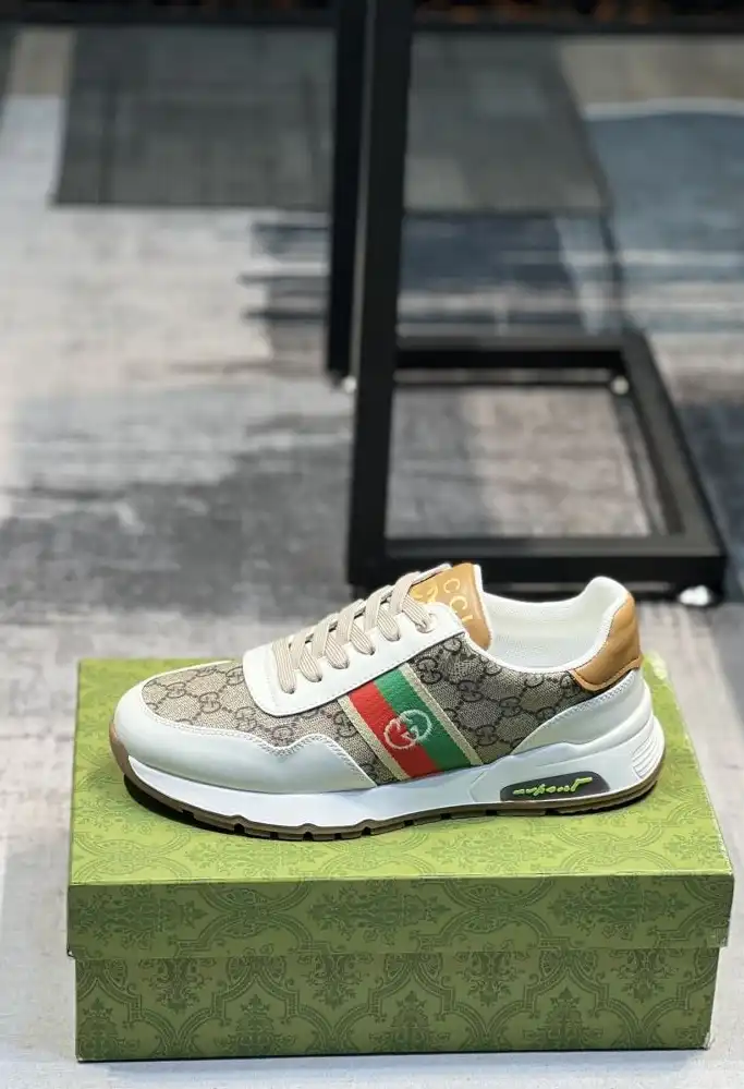 hype Gucci Sneakers