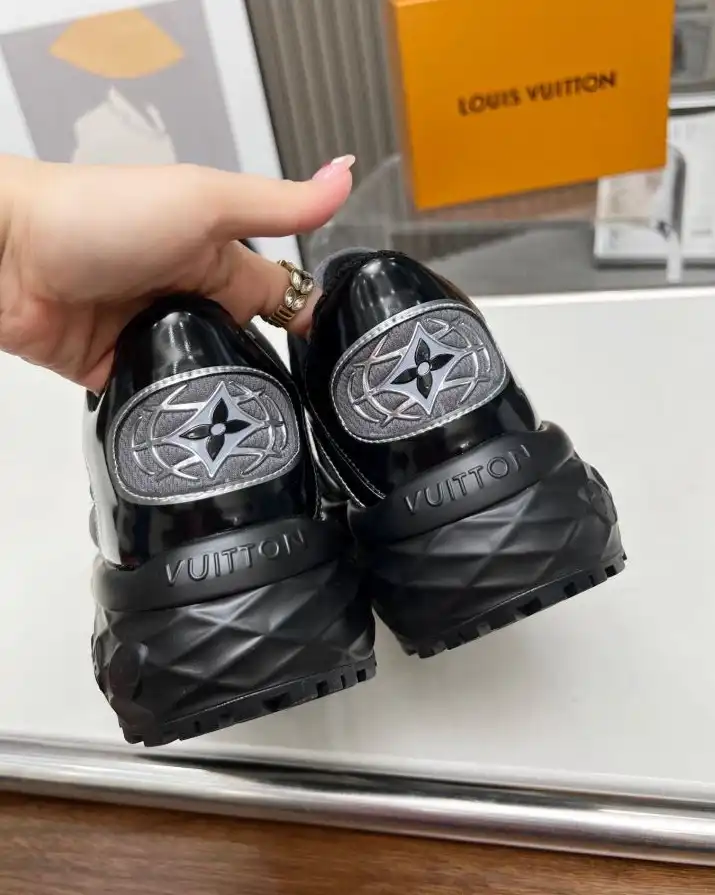 hype Louis Vuitton Sneakers