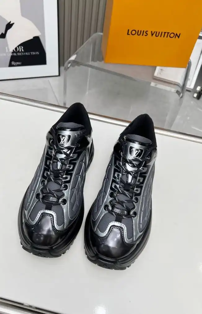 hype Louis Vuitton Sneakers