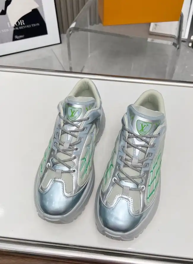 hype Louis Vuitton Sneakers