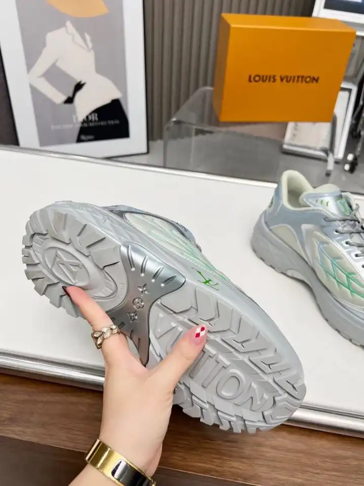 hype Louis Vuitton Sneakers