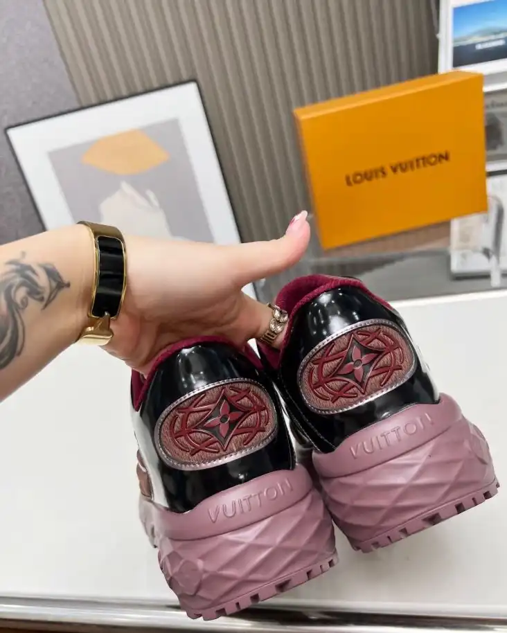 hype Louis Vuitton Sneakers