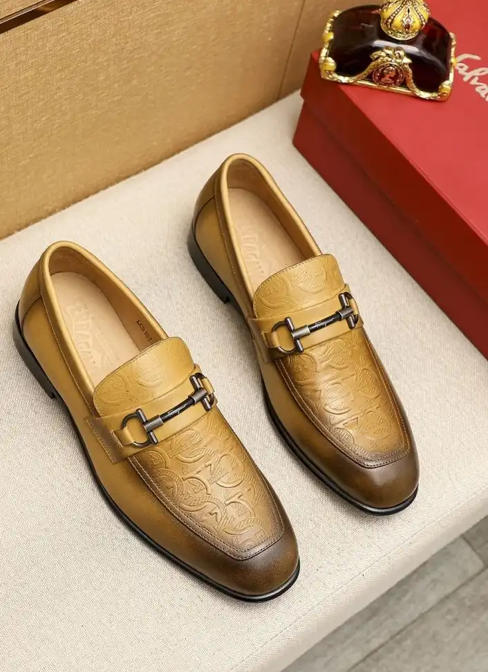 hype Ferragamo Leather Shoes