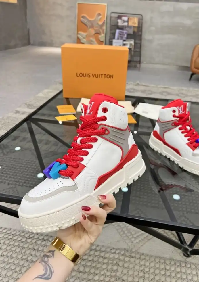 hype Louis Vuitton Sneakers