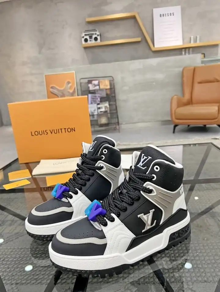 hype Louis Vuitton Sneakers