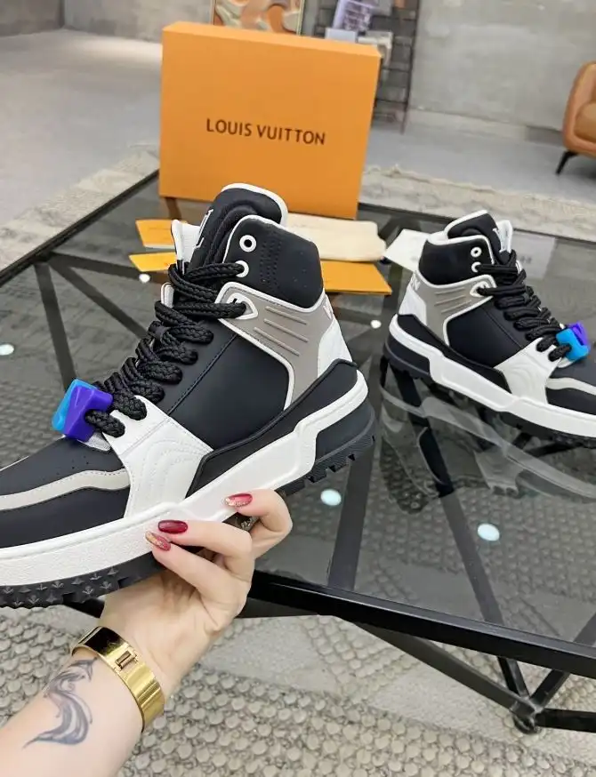 hype Louis Vuitton Sneakers